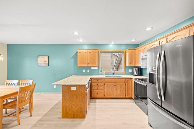 1141 Blackbird Drive SW, Hutchinson, MN 55350