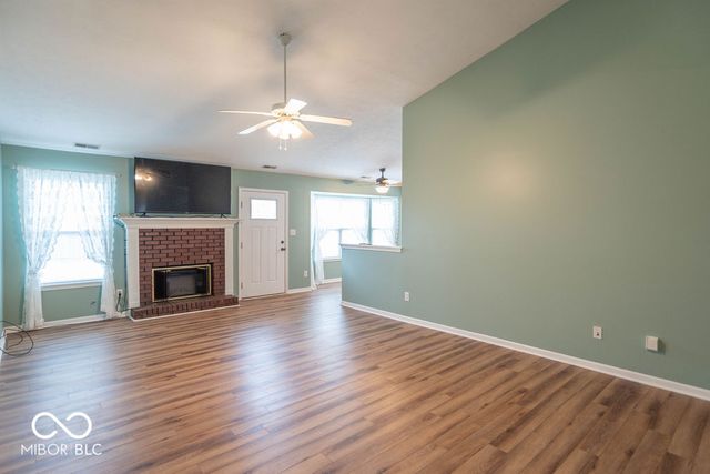 1005 Honeysuckle Court, Mooresville, IN 46158