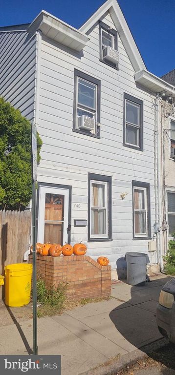 348 ADELINE ST, Trenton, NJ 08611