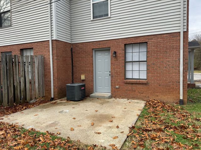 1510 W Knollwood Cir Apt 1, Clarksville, TN 37043