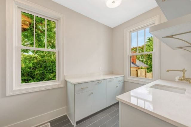 1402 Ashwood Ave, Nashville, TN 37212