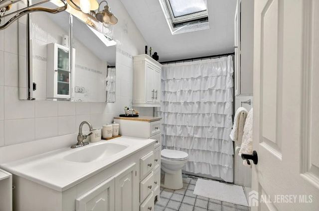 138 Washington Avenue, Old Bridge, NJ 08879