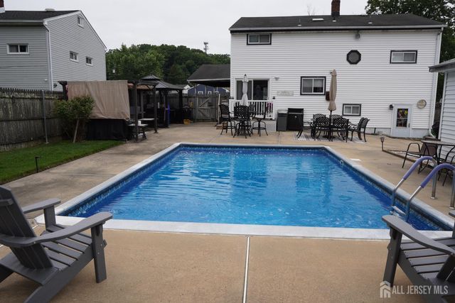 138 Washington Avenue, Old Bridge, NJ 08879