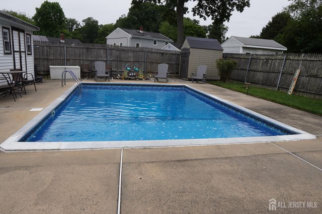 138 Washington Avenue, Old Bridge, NJ 08879