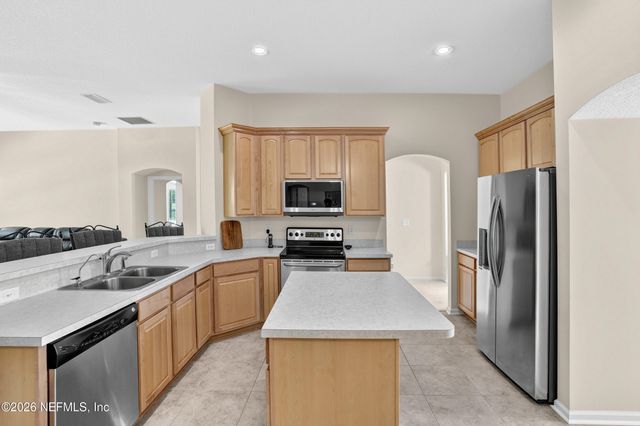 242 SOUTHERN ROSE Drive, Jacksonville, FL 32225