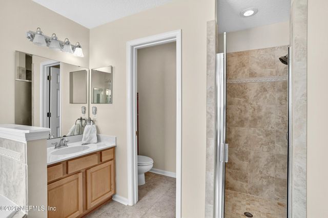 242 SOUTHERN ROSE Drive, Jacksonville, FL 32225