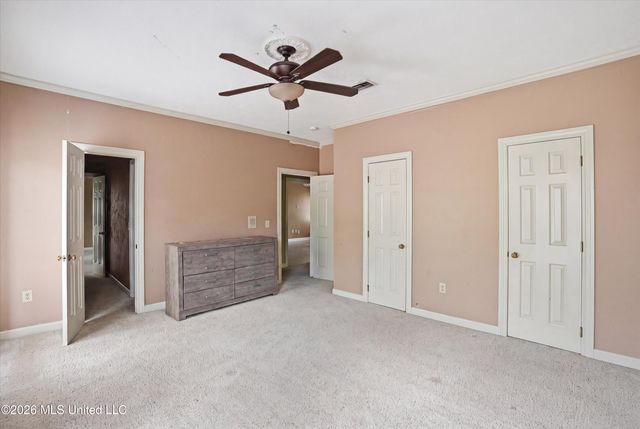43 S Crownpointe Drive, Jackson, MS 39211