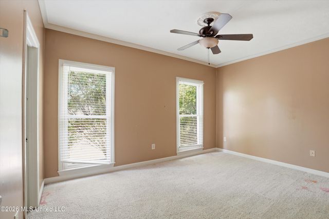 43 S Crownpointe Drive, Jackson, MS 39211