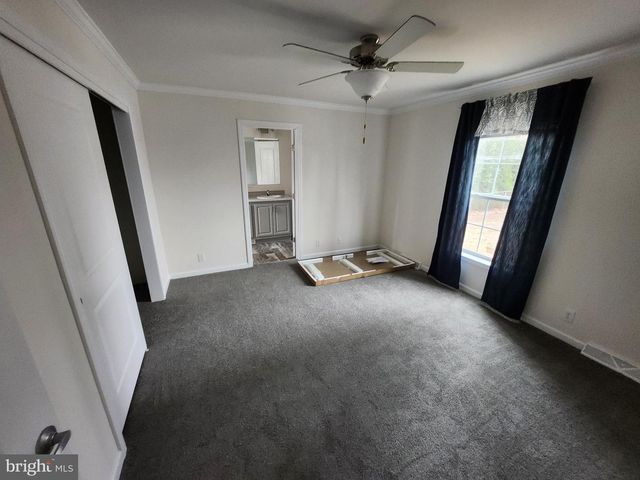 4307 DOVER DR, Morrisville, PA 19067