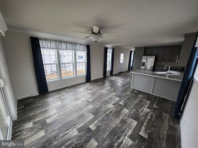 4307 DOVER DR, Morrisville, PA 19067
