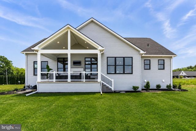 1006 STONEHILL LN, Carlisle, PA 17015