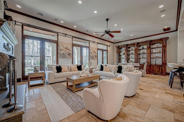 3 Congressional Circle, Spring, TX 77389