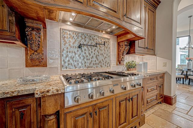 3 Congressional Circle, Spring, TX 77389