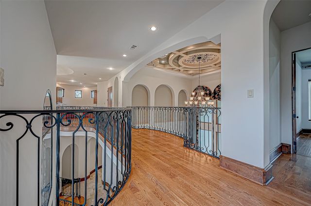 3 Congressional Circle, Spring, TX 77389