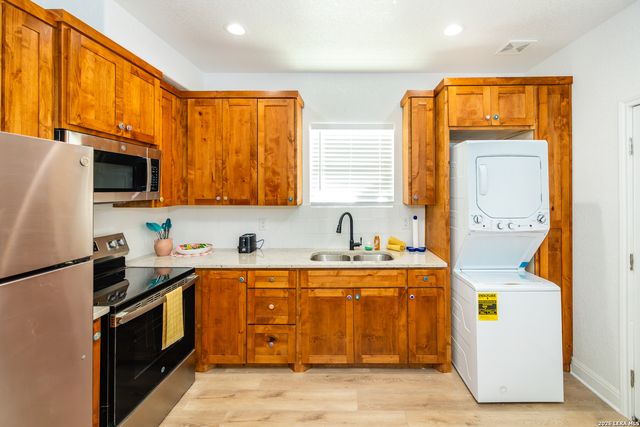 321 Andrews, San Antonio, TX 78209