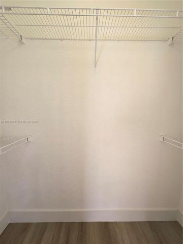 2564 Centergate Dr 208, Miramar, FL 33025