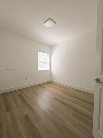 2564 Centergate Dr 208, Miramar, FL 33025