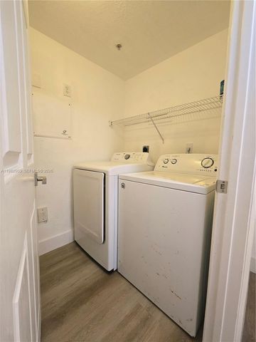 2564 Centergate Dr 208, Miramar, FL 33025