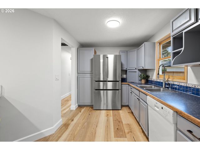 9135 Se 42ND Ave, Milwaukie, OR 97222