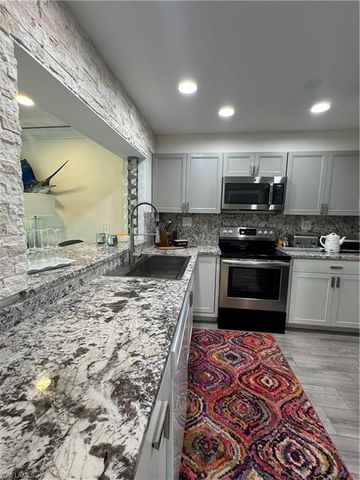 3720 SE 21st PL, Cape Coral, FL 33904