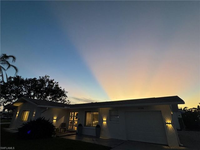 3720 SE 21st PL, Cape Coral, FL 33904