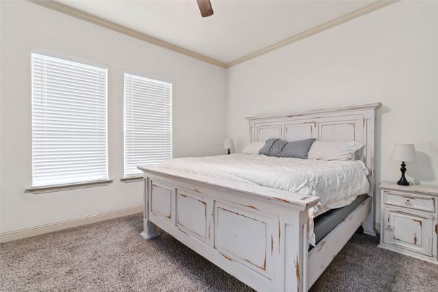 705 La Paloma Road, Sanger, TX 76266