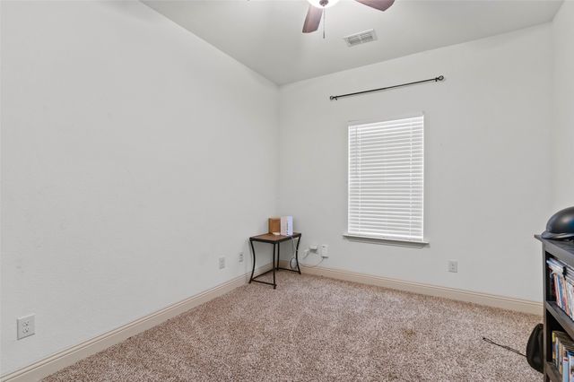 705 La Paloma Road, Sanger, TX 76266