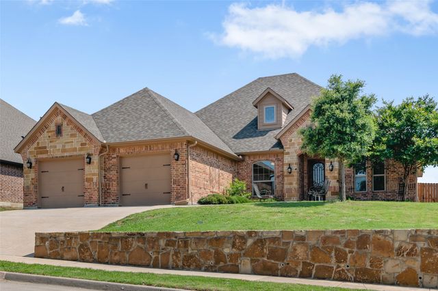 705 La Paloma Road, Sanger, TX 76266