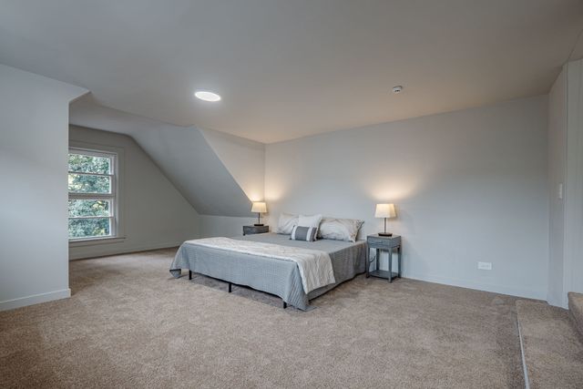 1218 N Parkside Avenue, Chicago, IL 60651