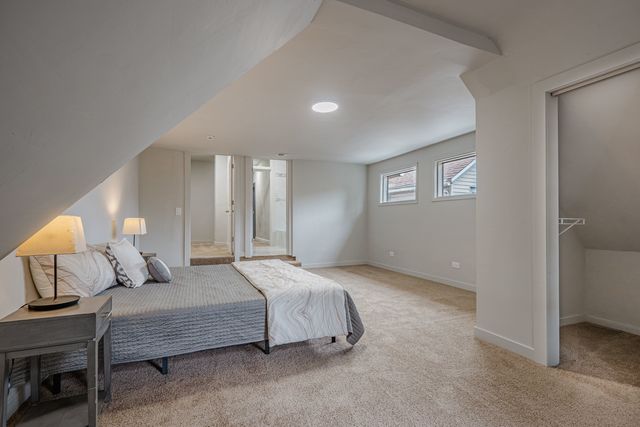 1218 N Parkside Avenue, Chicago, IL 60651