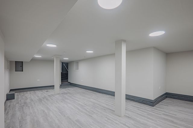 1218 N Parkside Avenue, Chicago, IL 60651