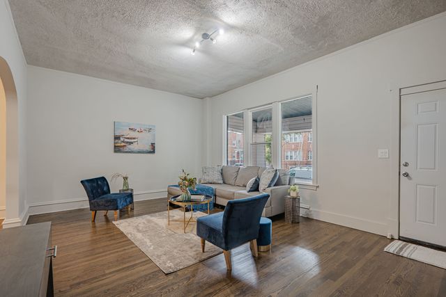 1218 N Parkside Avenue, Chicago, IL 60651