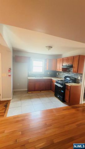 10 Tillinghast Street, Newark, NJ 07108