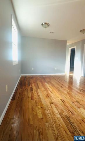 10 Tillinghast Street, Newark, NJ 07108