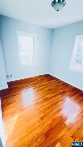 10 Tillinghast Street, Newark, NJ 07108