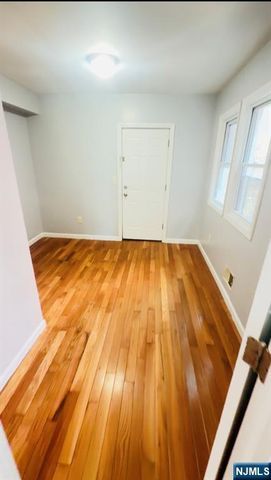 10 Tillinghast Street, Newark, NJ 07108