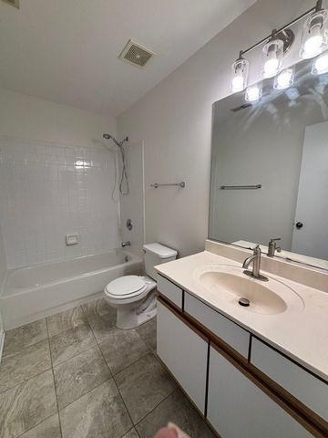 2420 Sisters Court, Naperville, IL 60564