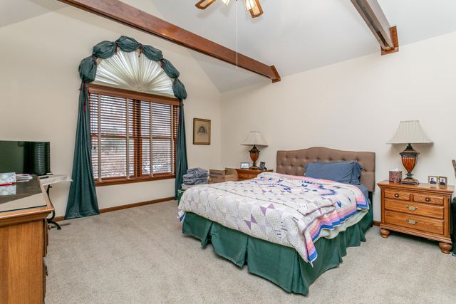 400 CEDAR LN, Columbia, MO 65201