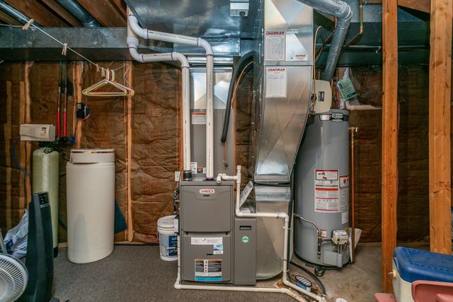 400 CEDAR LN, Columbia, MO 65201