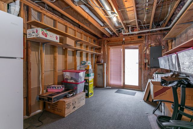 400 CEDAR LN, Columbia, MO 65201