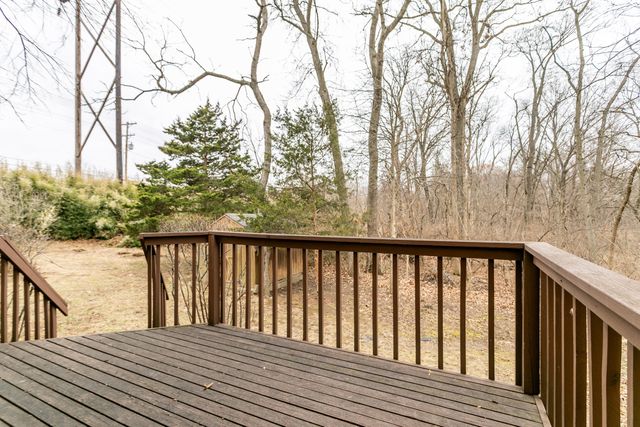 400 CEDAR LN, Columbia, MO 65201