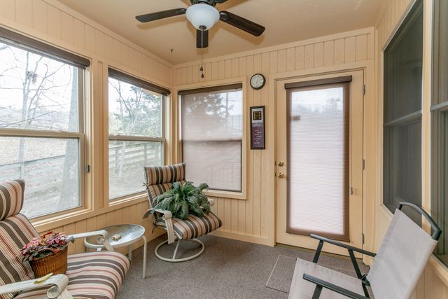 400 CEDAR LN, Columbia, MO 65201