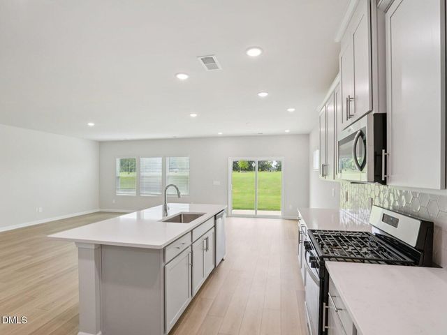 180 Thistle Patch Place, Angier, NC 27501