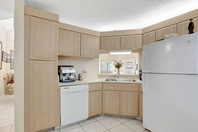 66 Centennial Court, Deerfield Beach, FL 33442