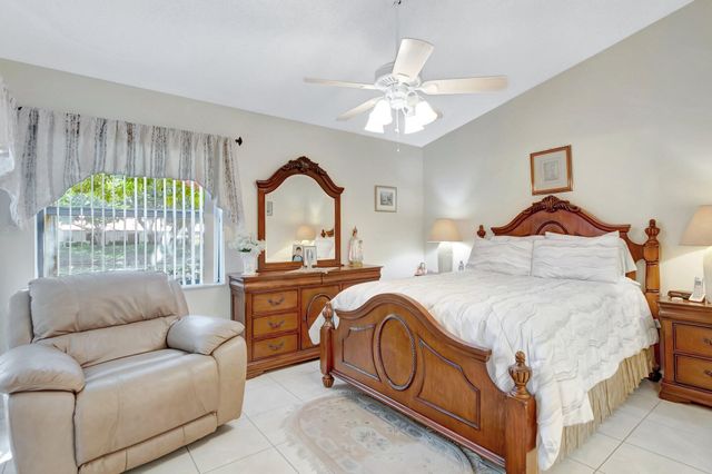 66 Centennial Court, Deerfield Beach, FL 33442