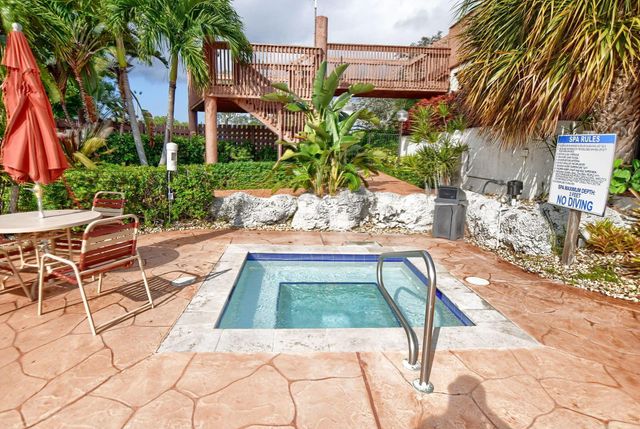 66 Centennial Court, Deerfield Beach, FL 33442