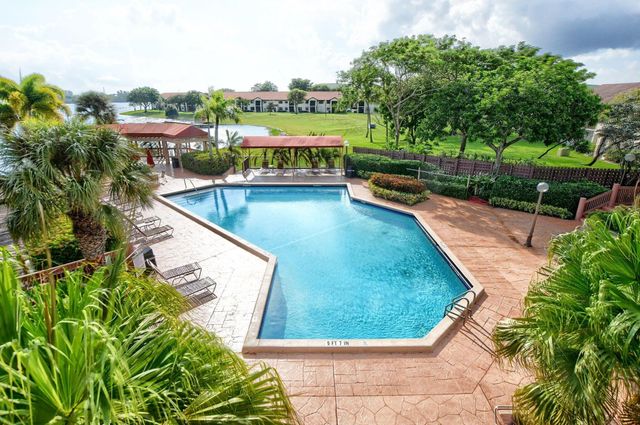 66 Centennial Court, Deerfield Beach, FL 33442