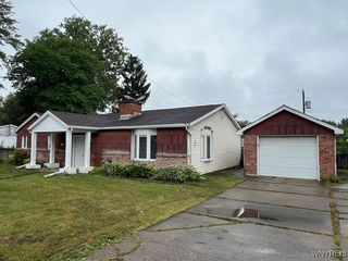 24 Waltham Avenue, Lancaster, NY 14086