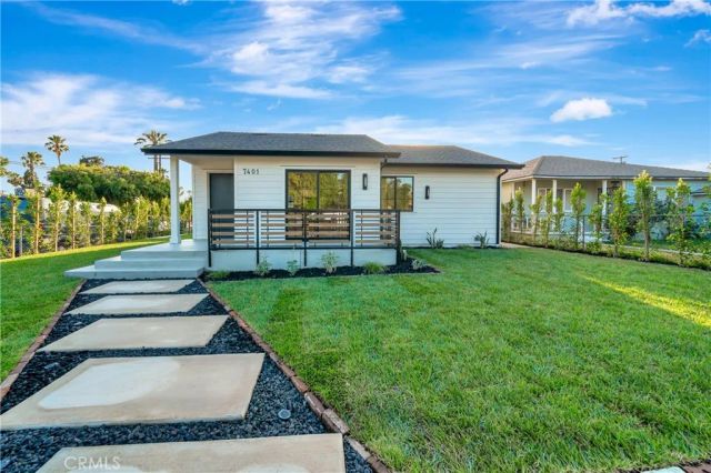 7401 Dempsey Ave, Van Nuys, CA 91406