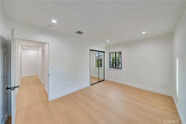 7401 Dempsey Ave, Van Nuys, CA 91406